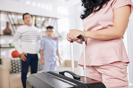 Keeping the Home Running Smoothly: A Guide to Managing Chores When One Parent Travels for Work